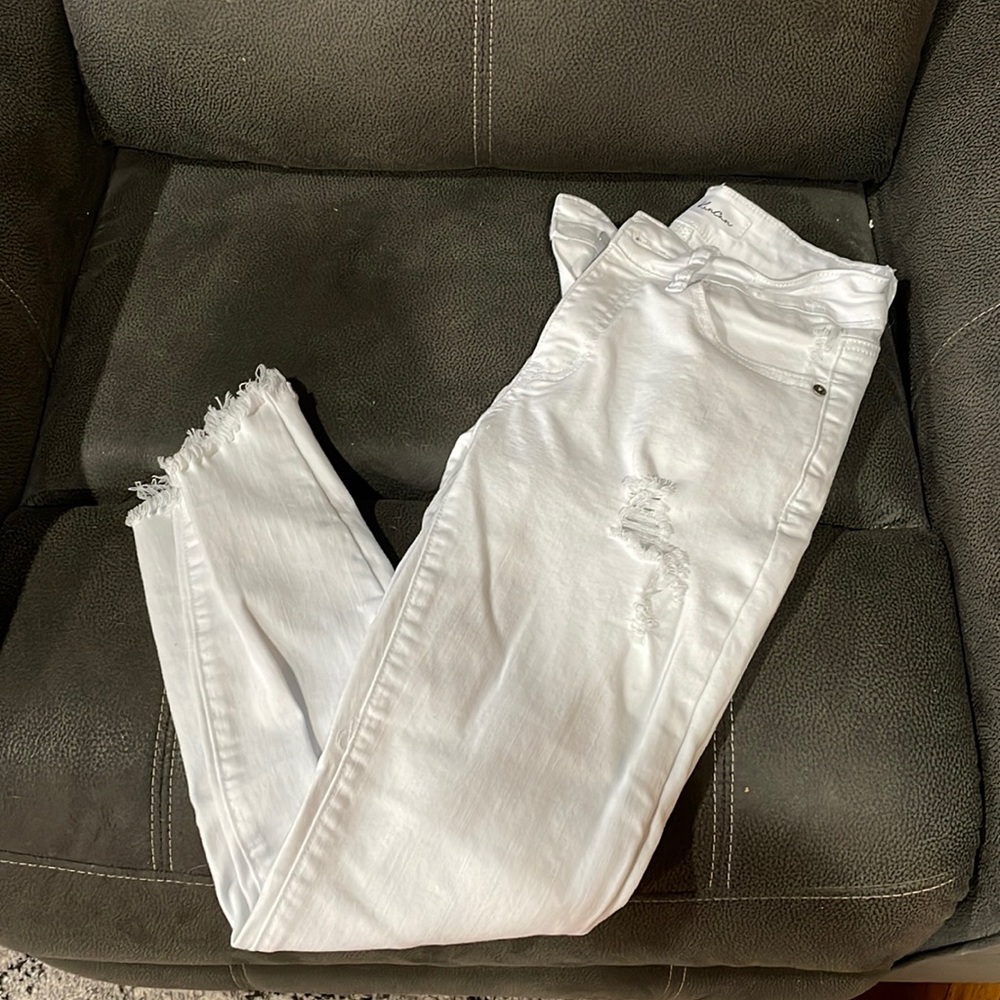 Kancan never worn white jeans!